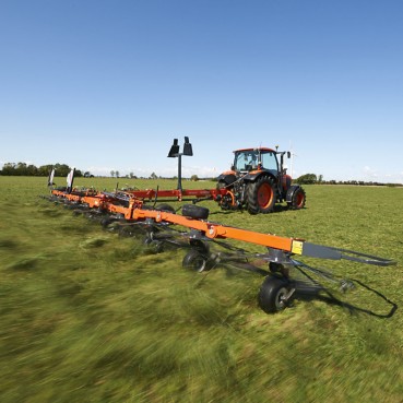 Faneuses semi-portées KUBOTA TE8511C-TE10514C